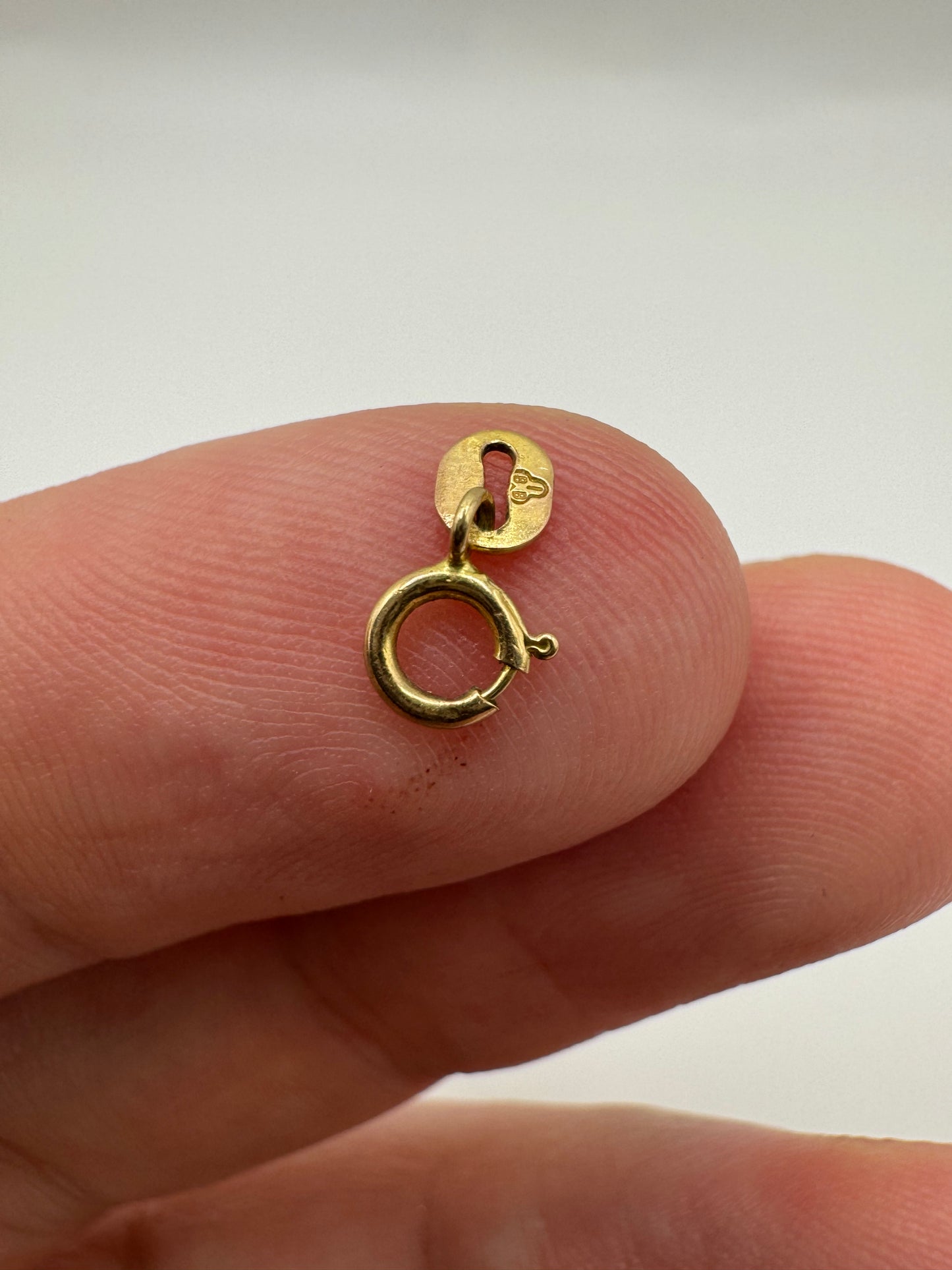 9ct gold bolt clasp 6