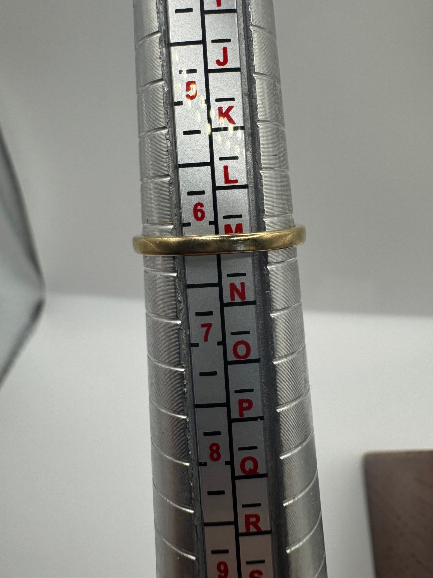 9ct gold sapphire and diamond ring