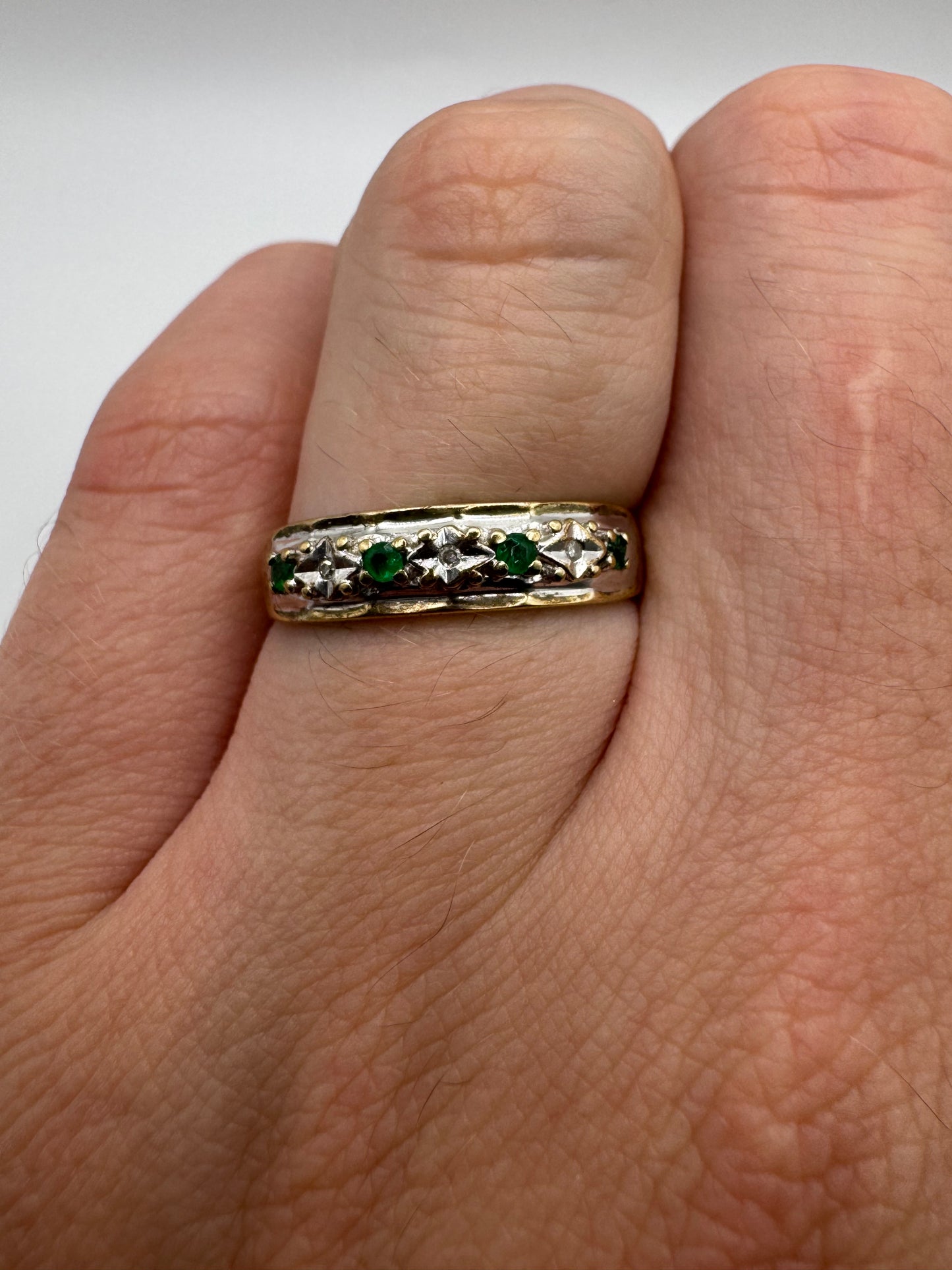 9ct gold emerald and diamond ring
