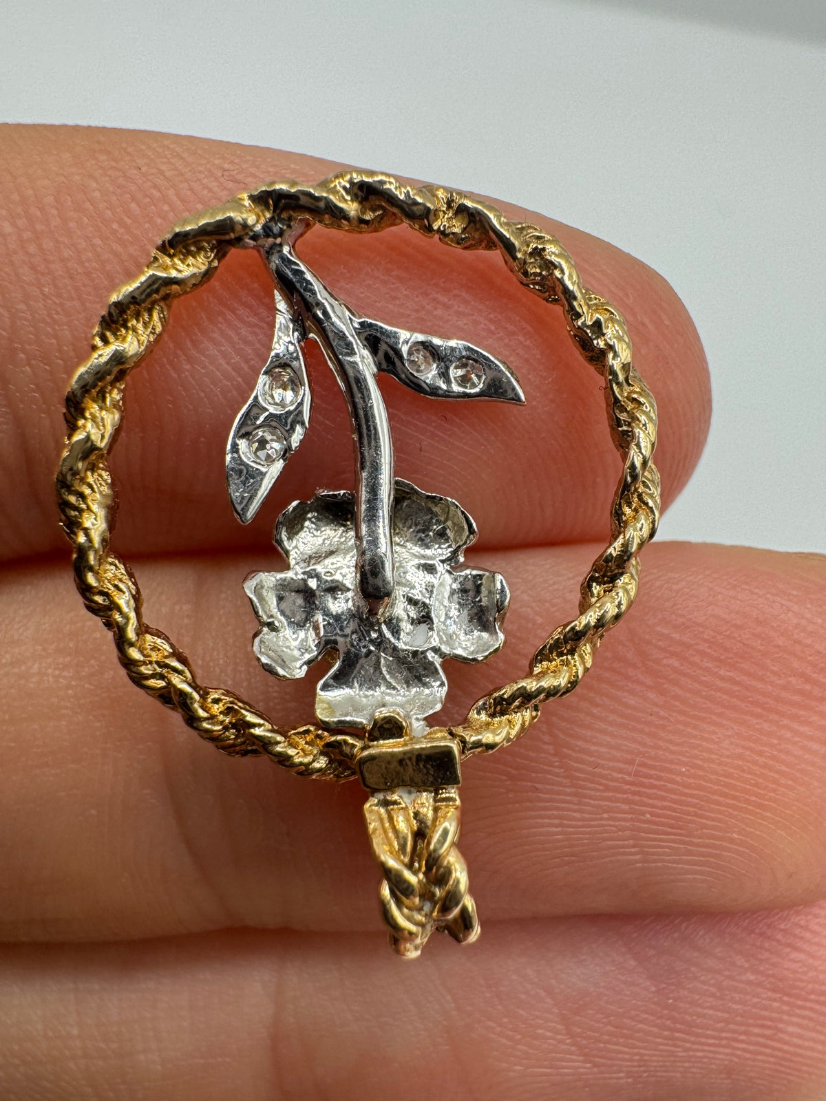 9ct gold diamond rose pendant