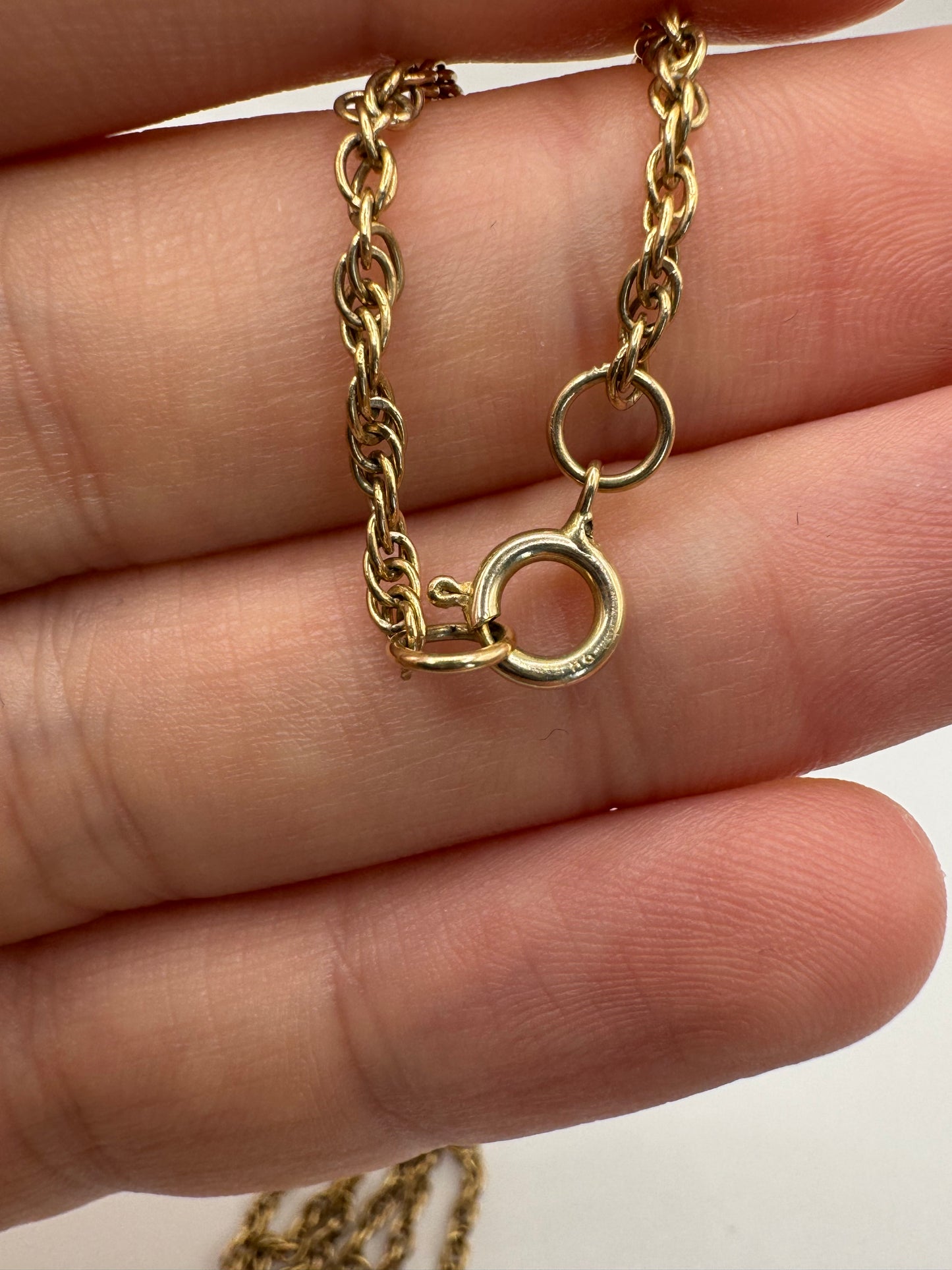 9ct gold chain 12 (16.5”)