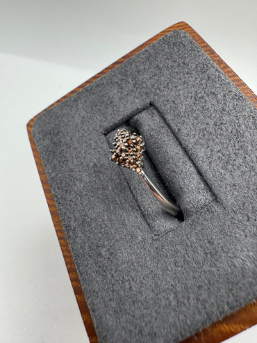 9ct white gold diamond cluster ring