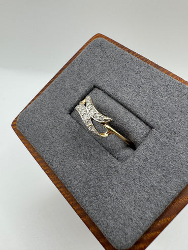9ct gold diamond ring