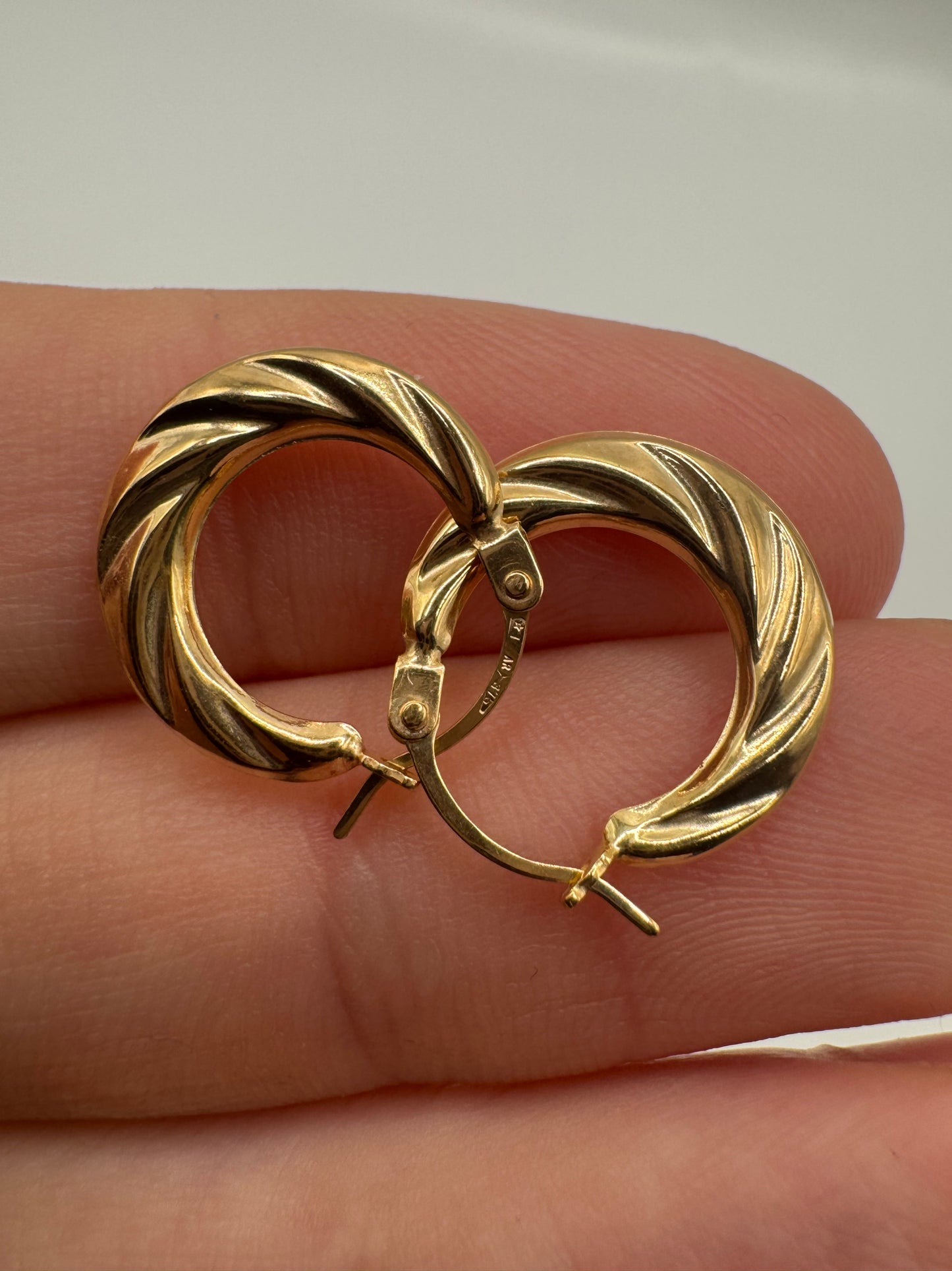 9ct gold twist creole earrings