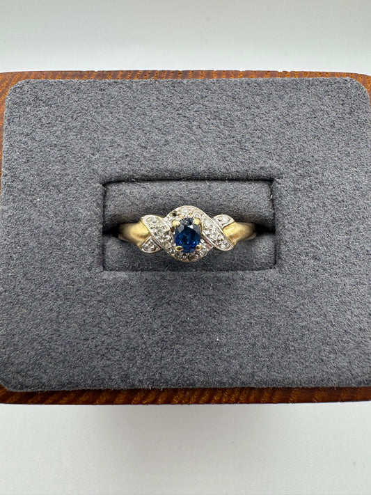 9ct gold sapphire and diamond ring