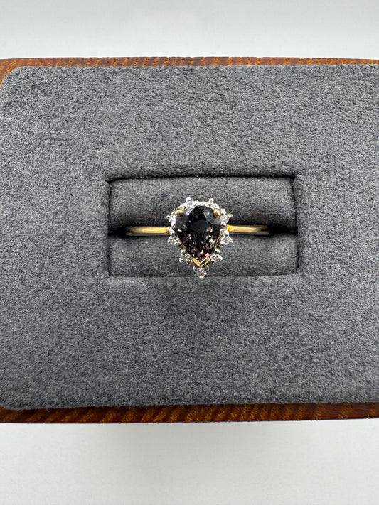9ct gold Smokey quartz and diamond ring