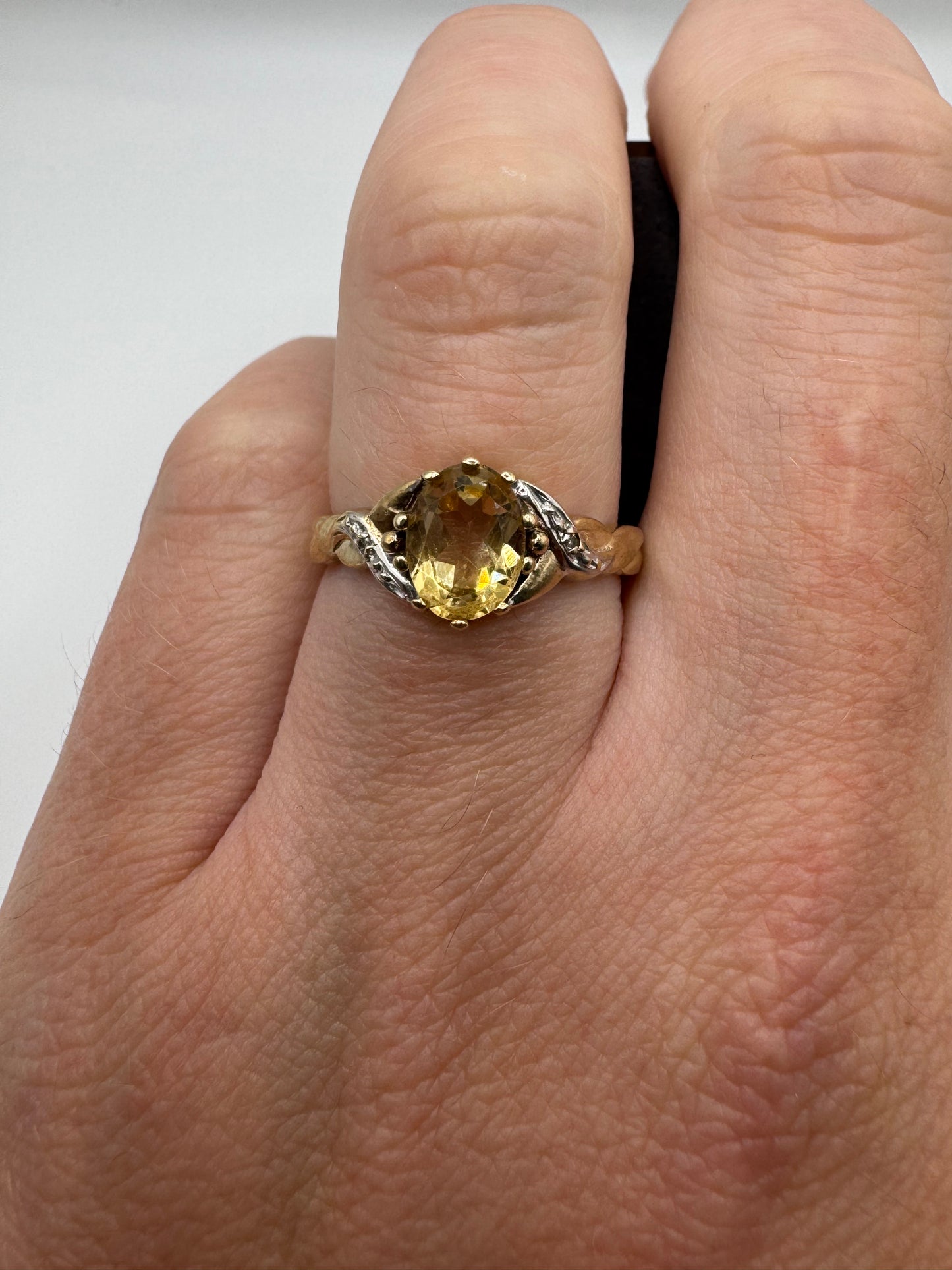 9ct gold citrine and diamond ring