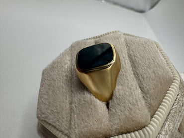 9ct gold bloodstone signet ring