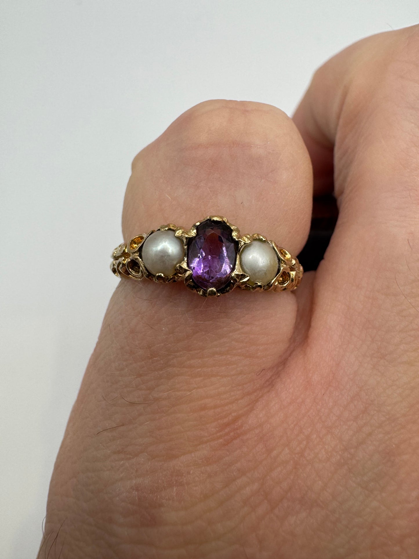 9ct gold amethyst and pearl ring