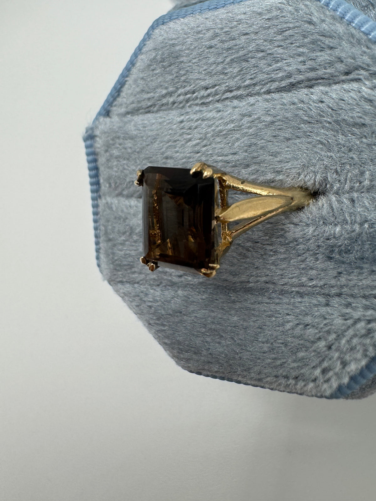 9ct gold Smokey quartz ring