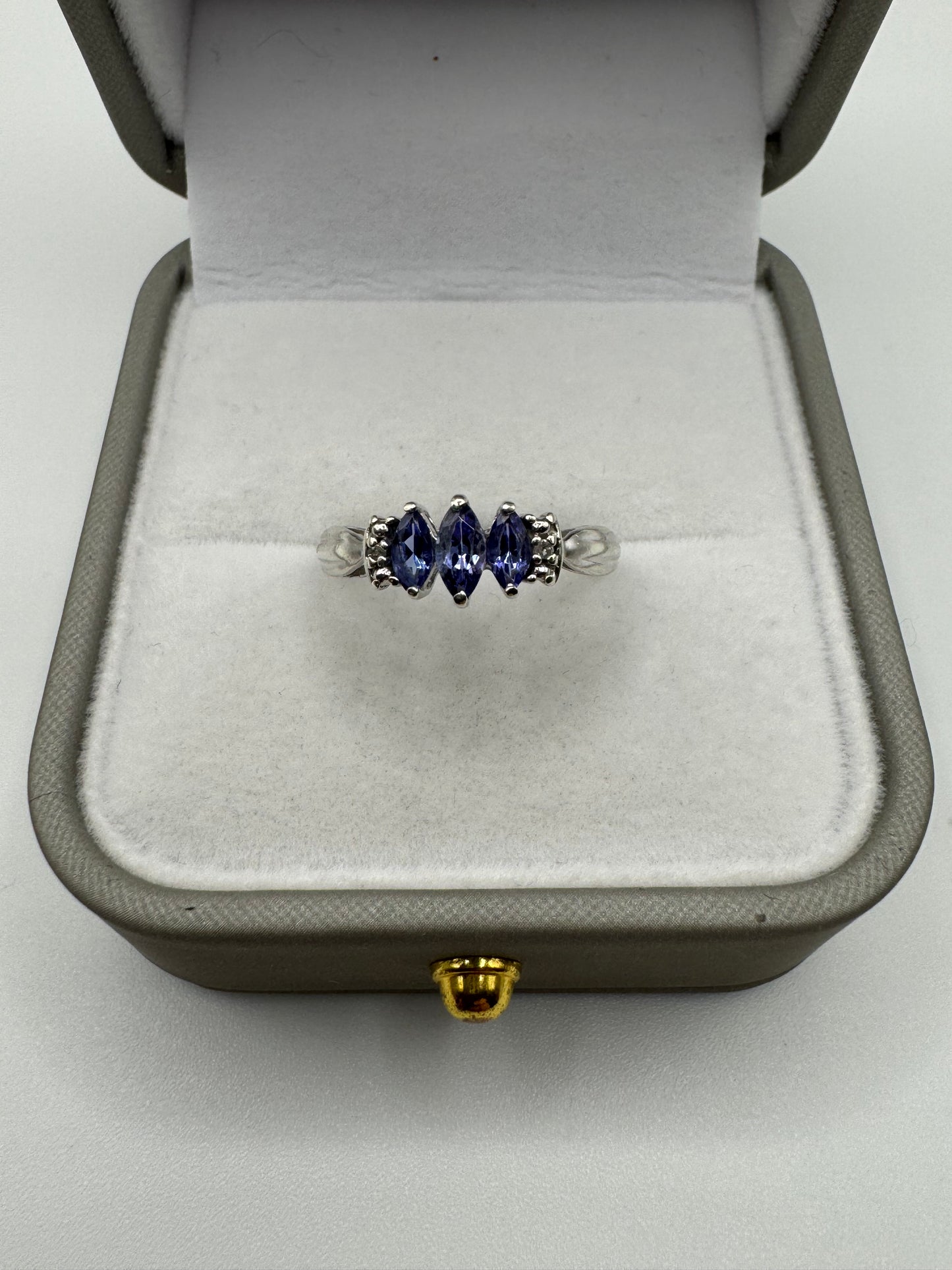 9ct white gold tanzanite and diamond ring