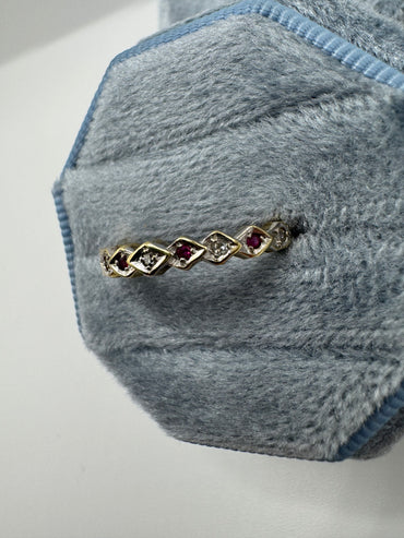 9ct gold ruby and diamond ring