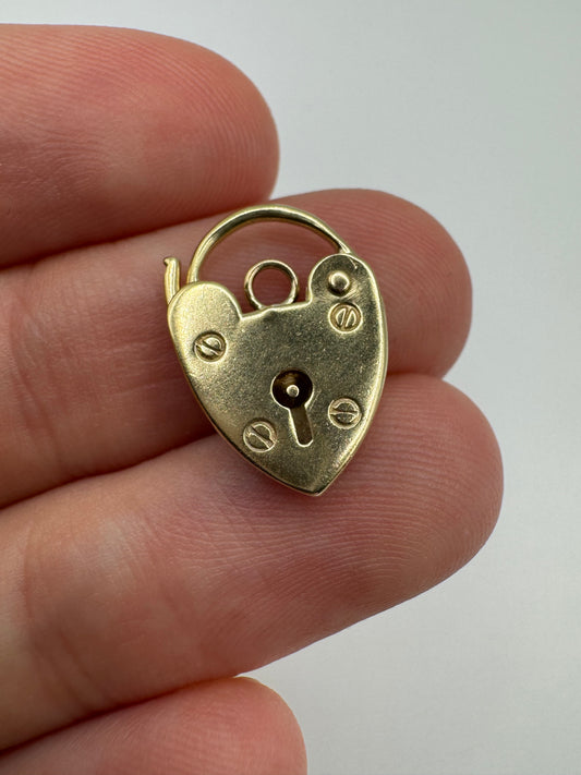 9ct gold padlock 46