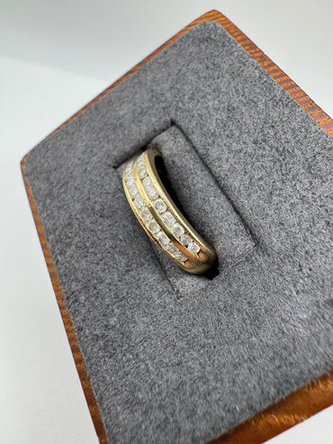 9ct gold diamond cluster ring