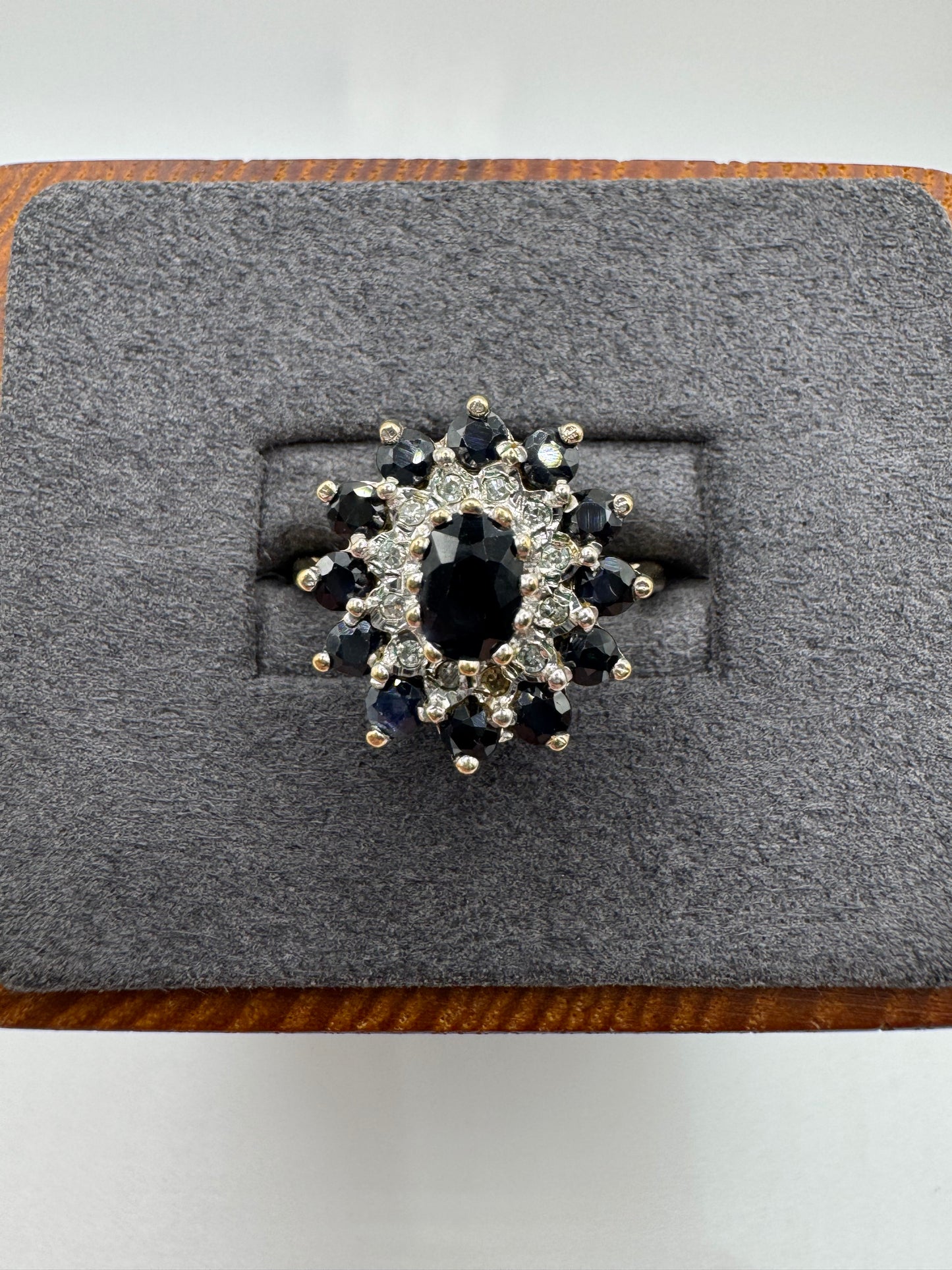9ct gold sapphire and diamond ring