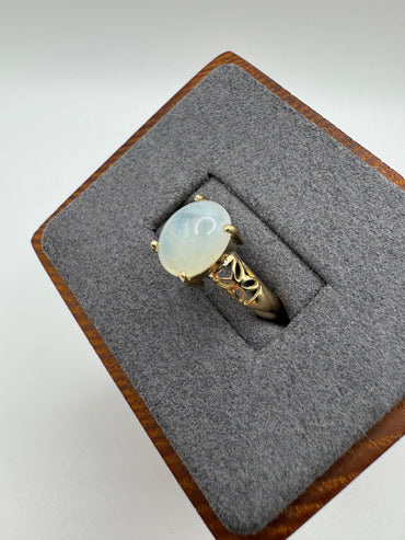 9ct gold chalcedony ring