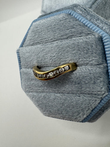 9ct gold cz wishbone ring