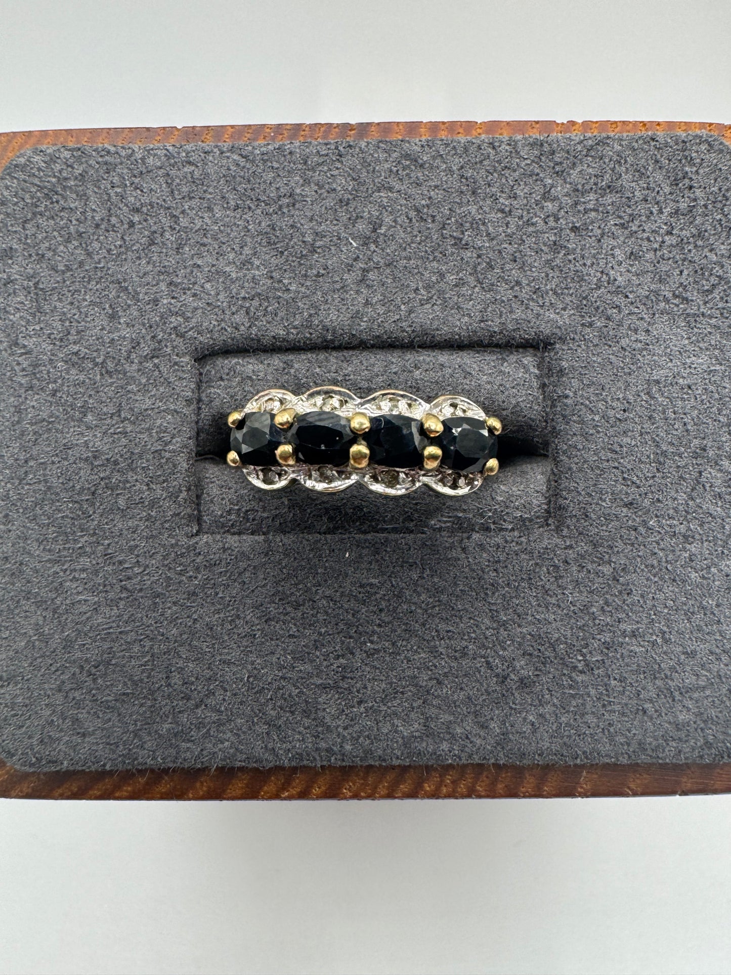 9ct gold sapphire and diamond ring