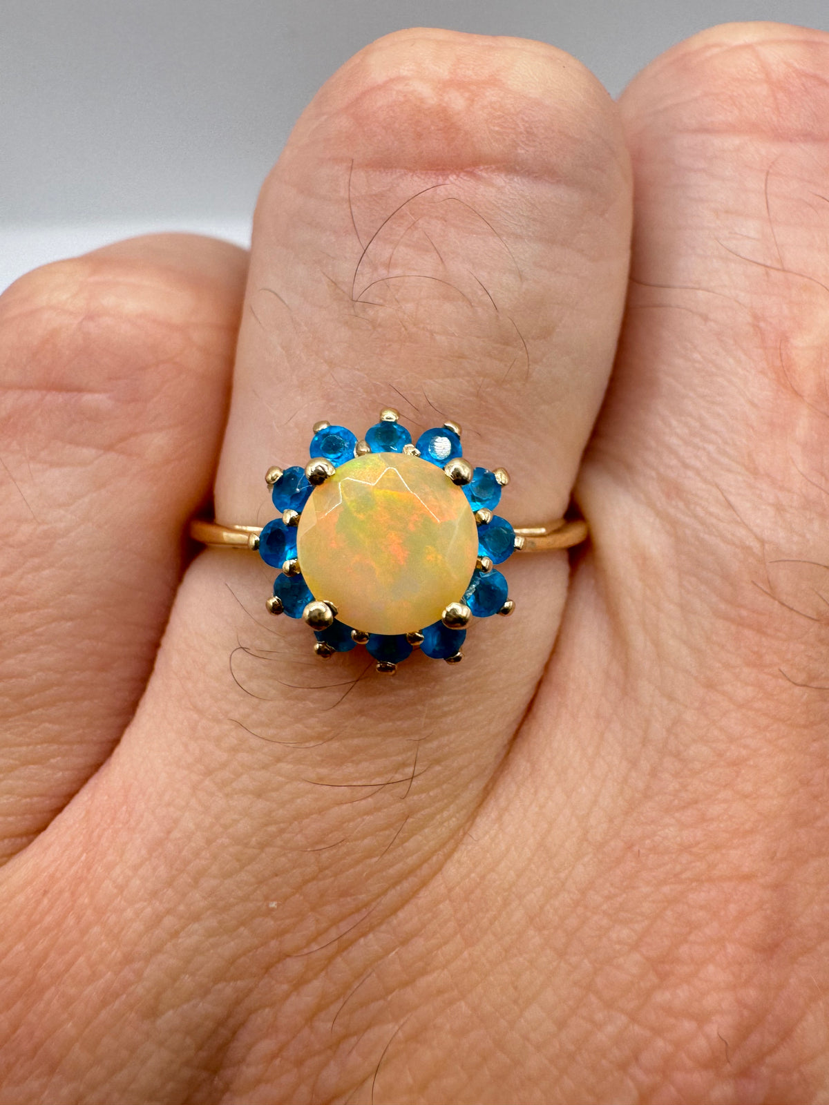 9ct gold opal and apatite cluster ring