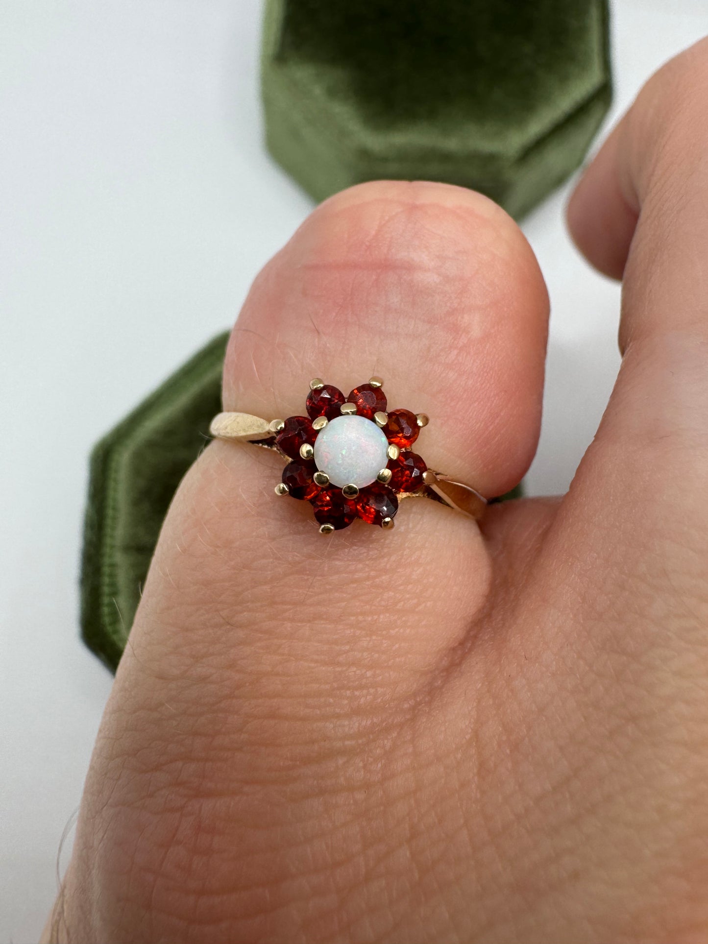 9ct gold opal and garnet ring