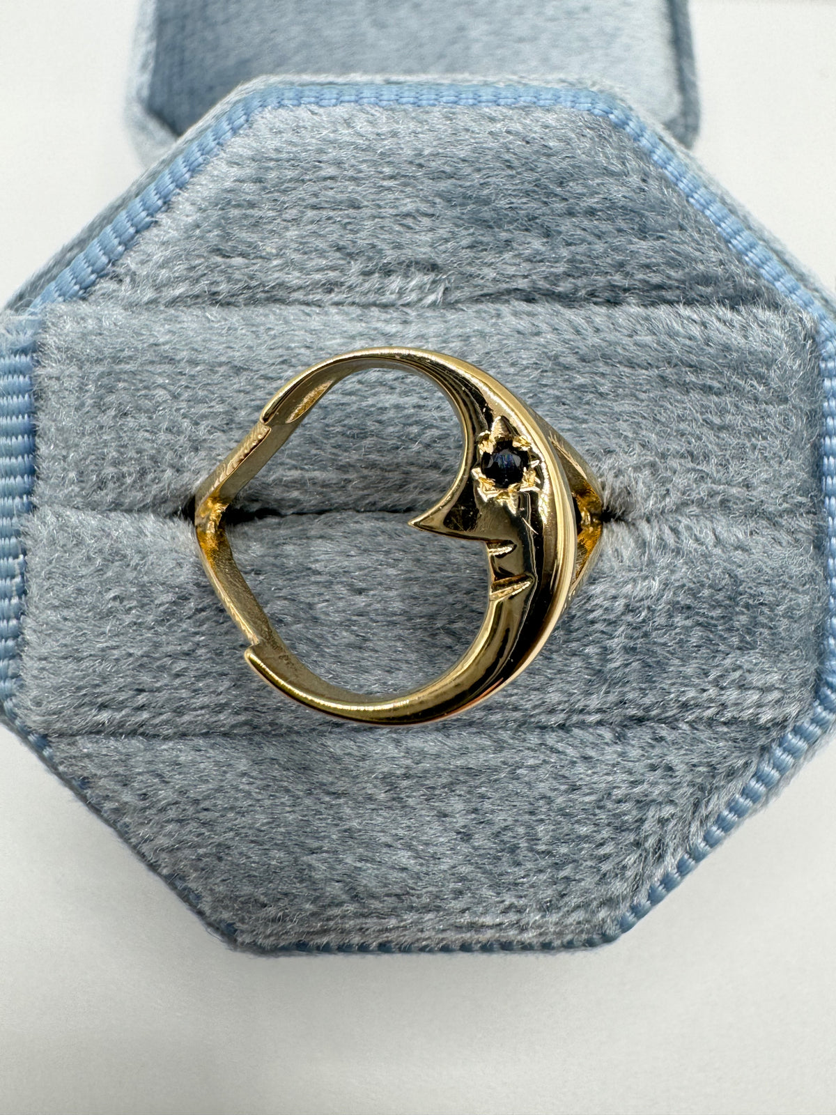 9ct gold sapphire moon ring