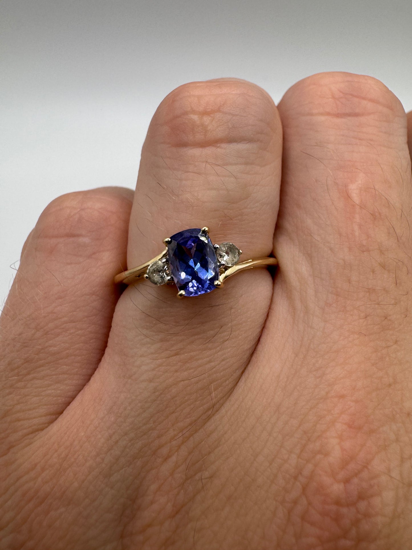 9ct gold tanzanite and zircon ring