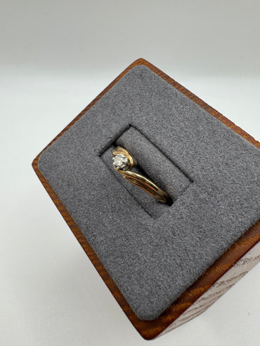 9ct gold diamond twist ring
