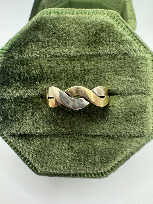 9ct gold two-tone ring