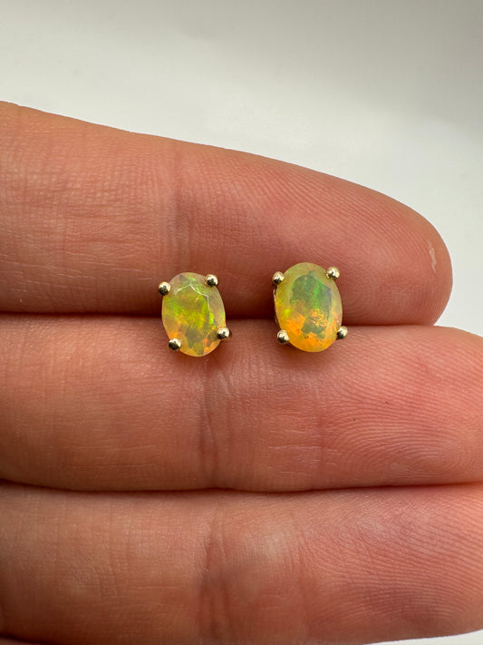 9ct gold opal earrings