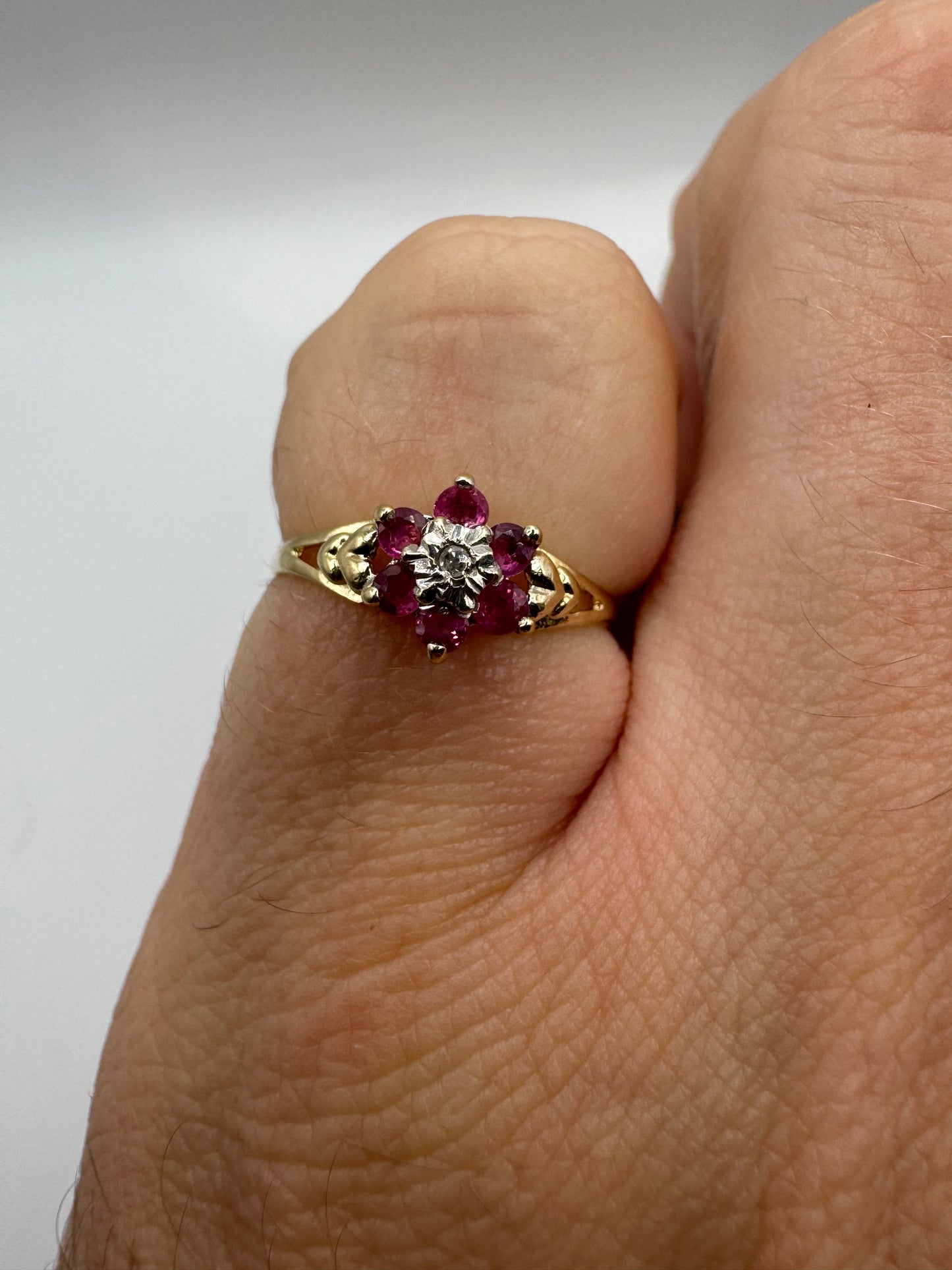 9ct gold ruby and diamond ring
