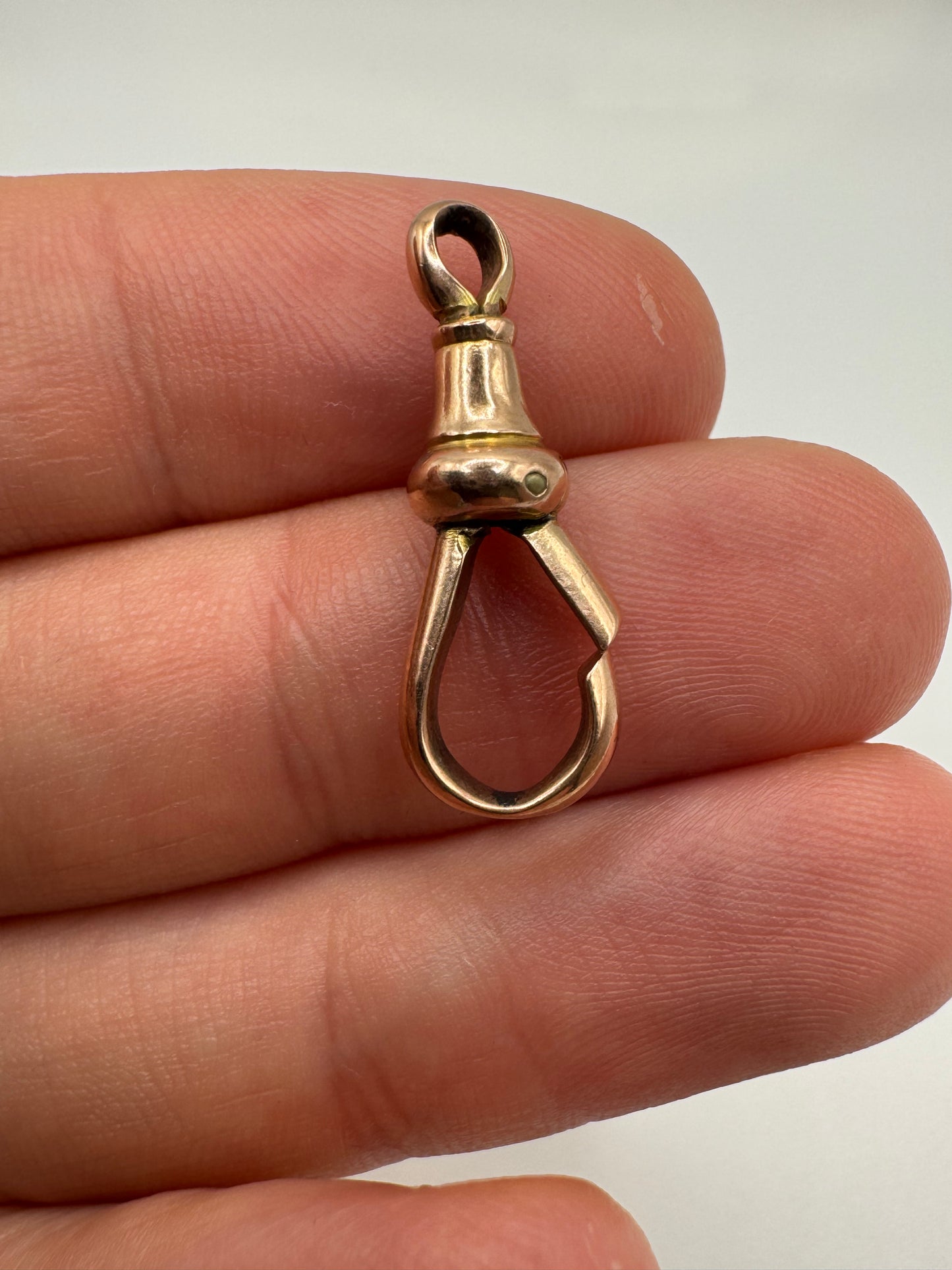 9ct rose gold dog clip 1