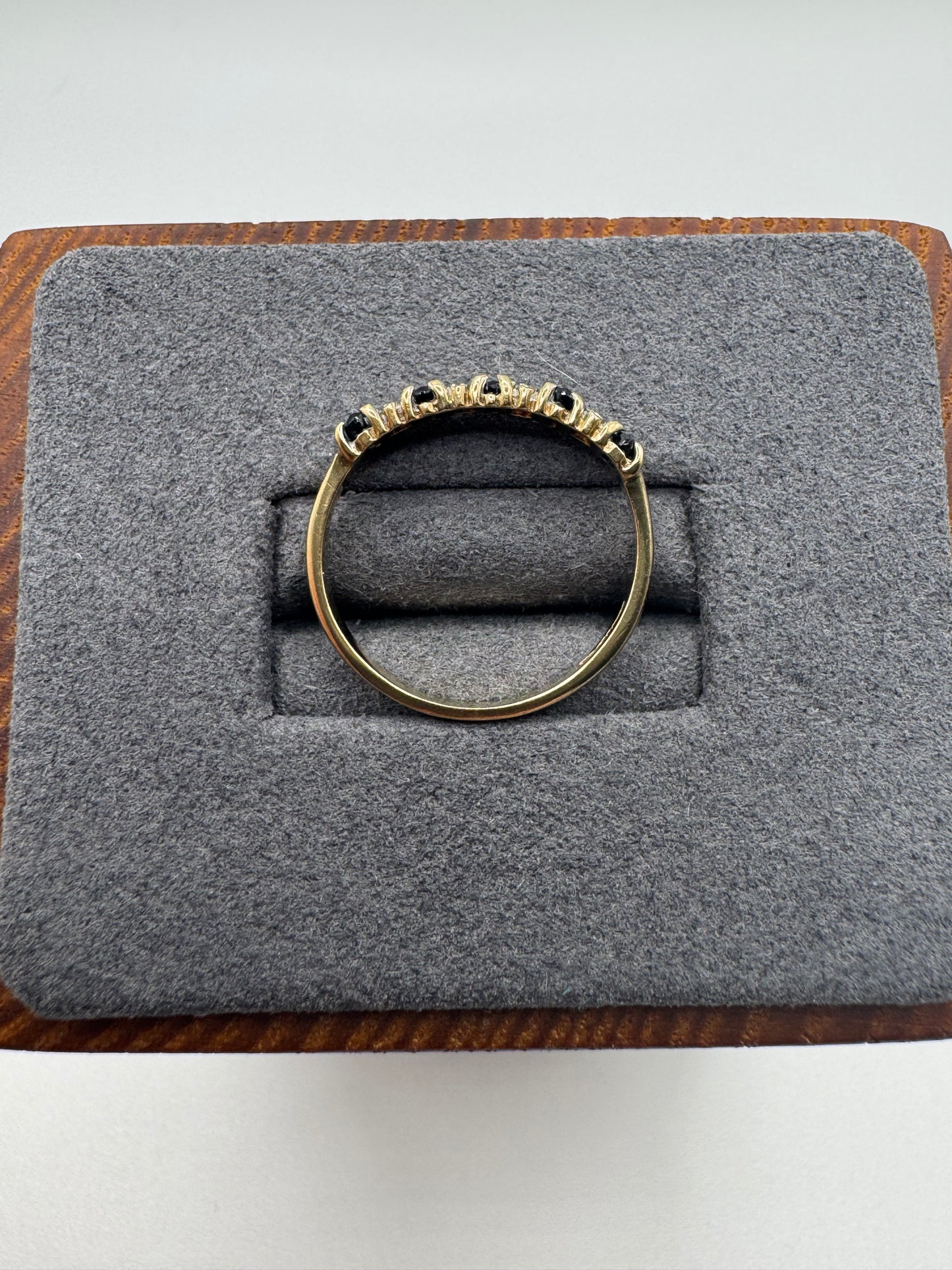 9ct gold sapphire and diamond ring