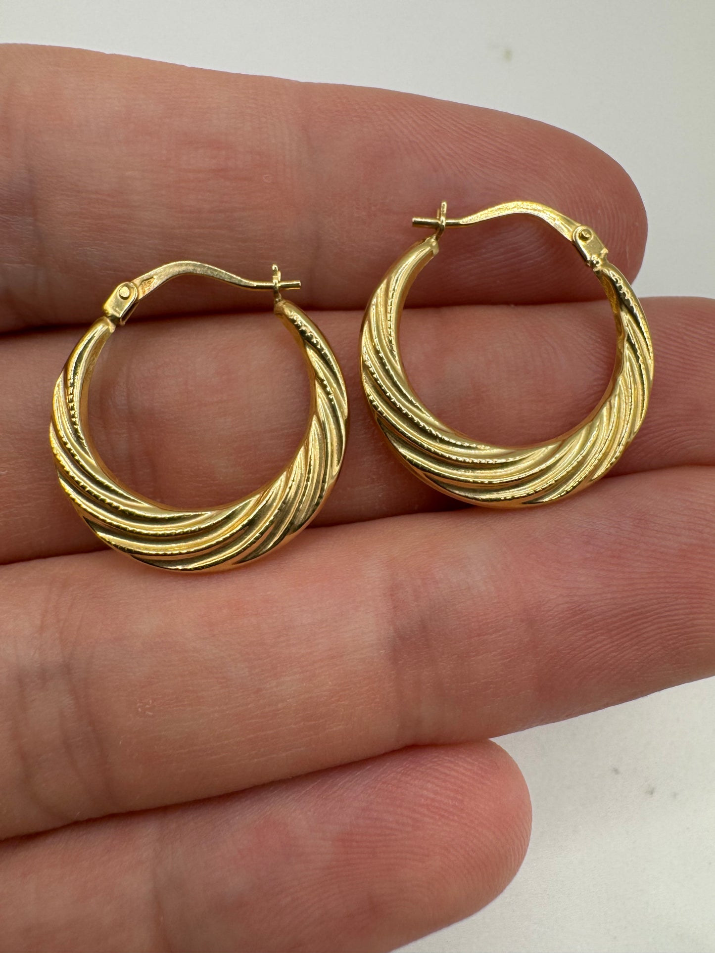 9ct gold patterned creole earrings