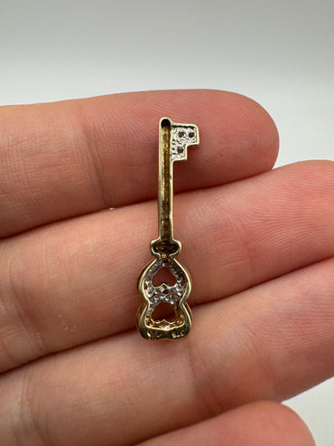 9ct gold diamond key pendant