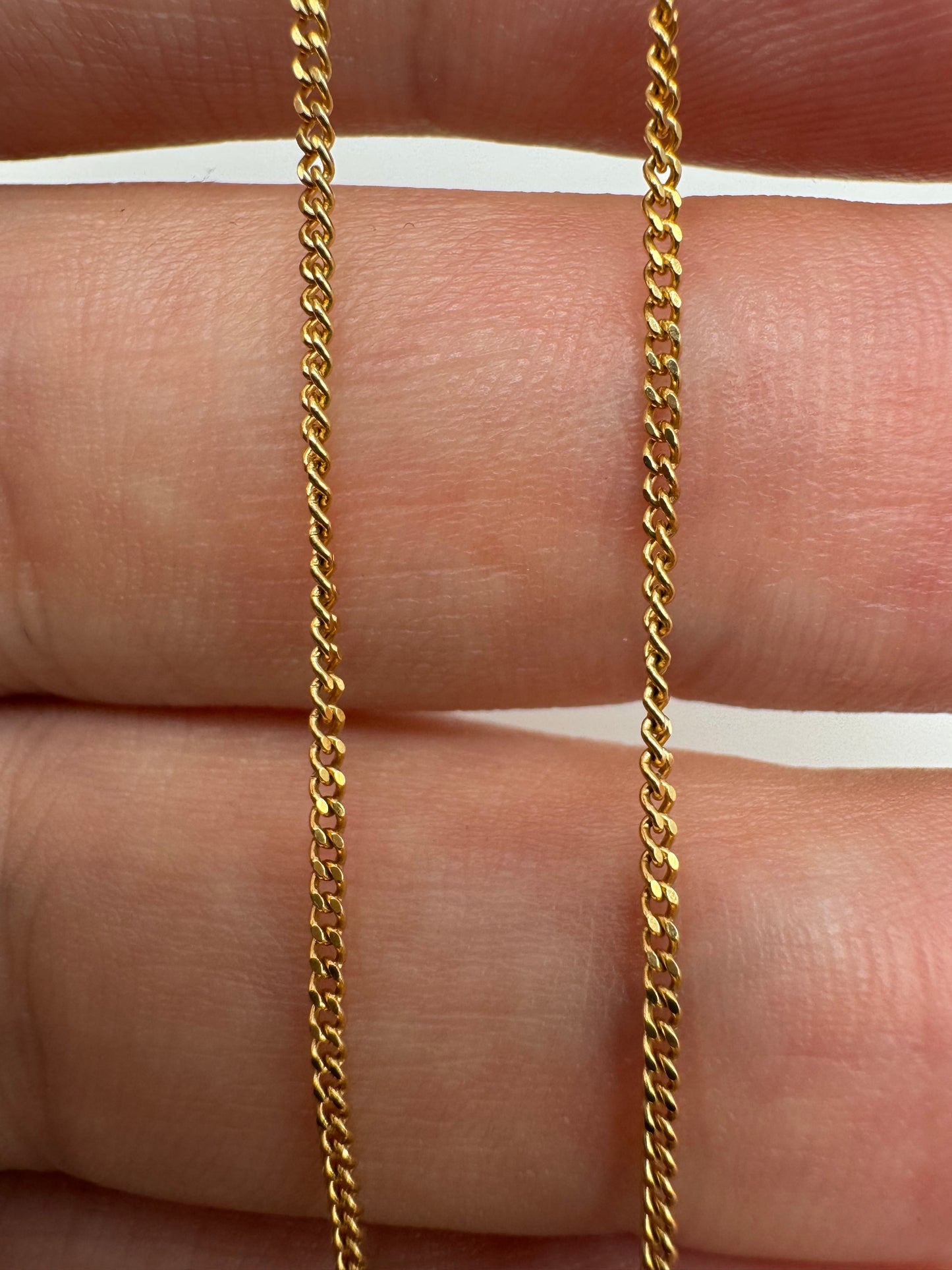 9ct gold chain 17