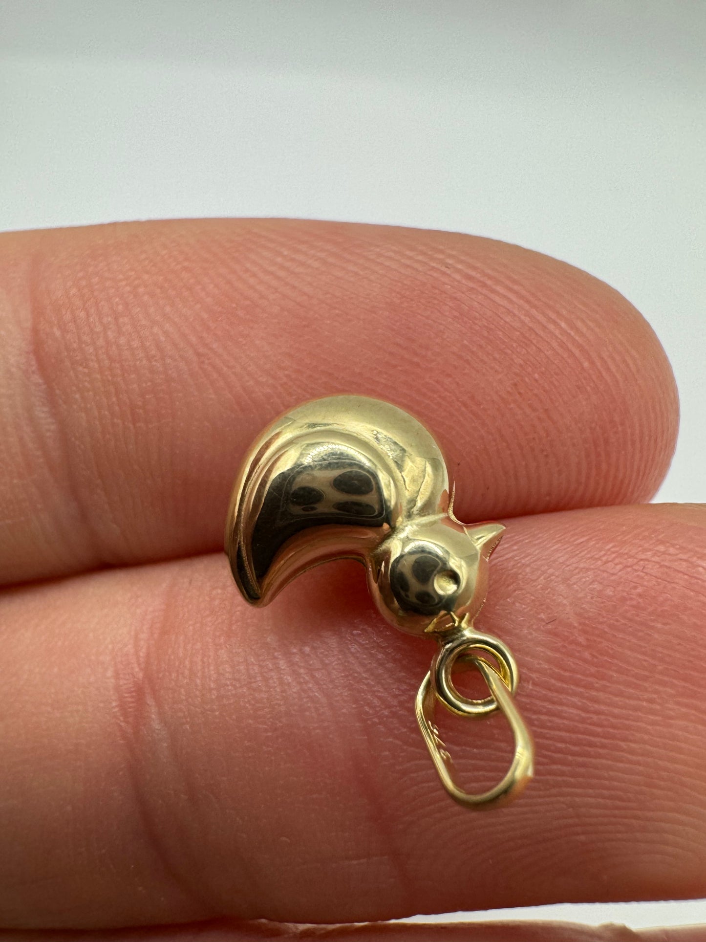 9ct gold enamelled duck charm