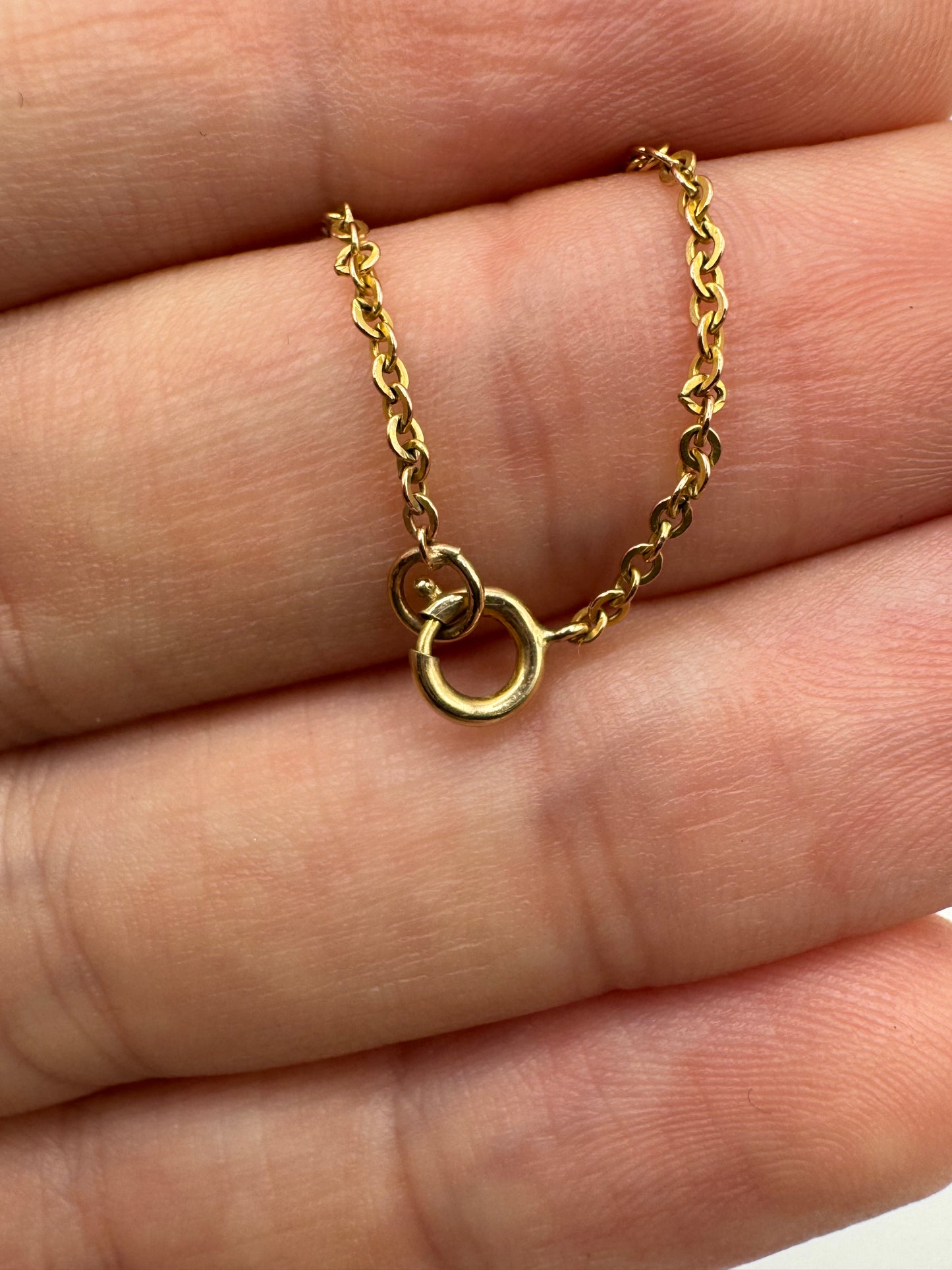 9ct gold chain 7 (16”)