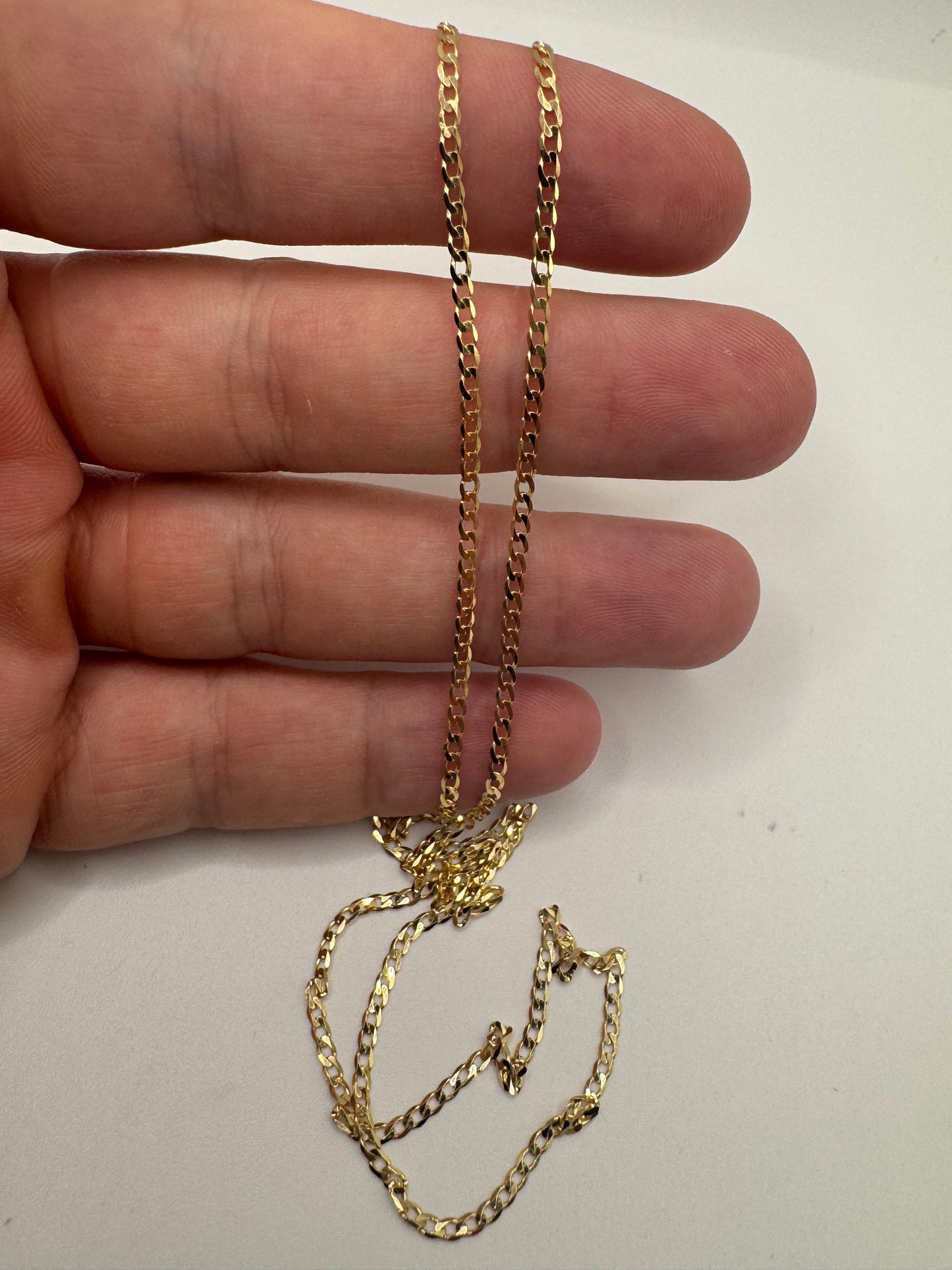 9ct gold curb chain 39