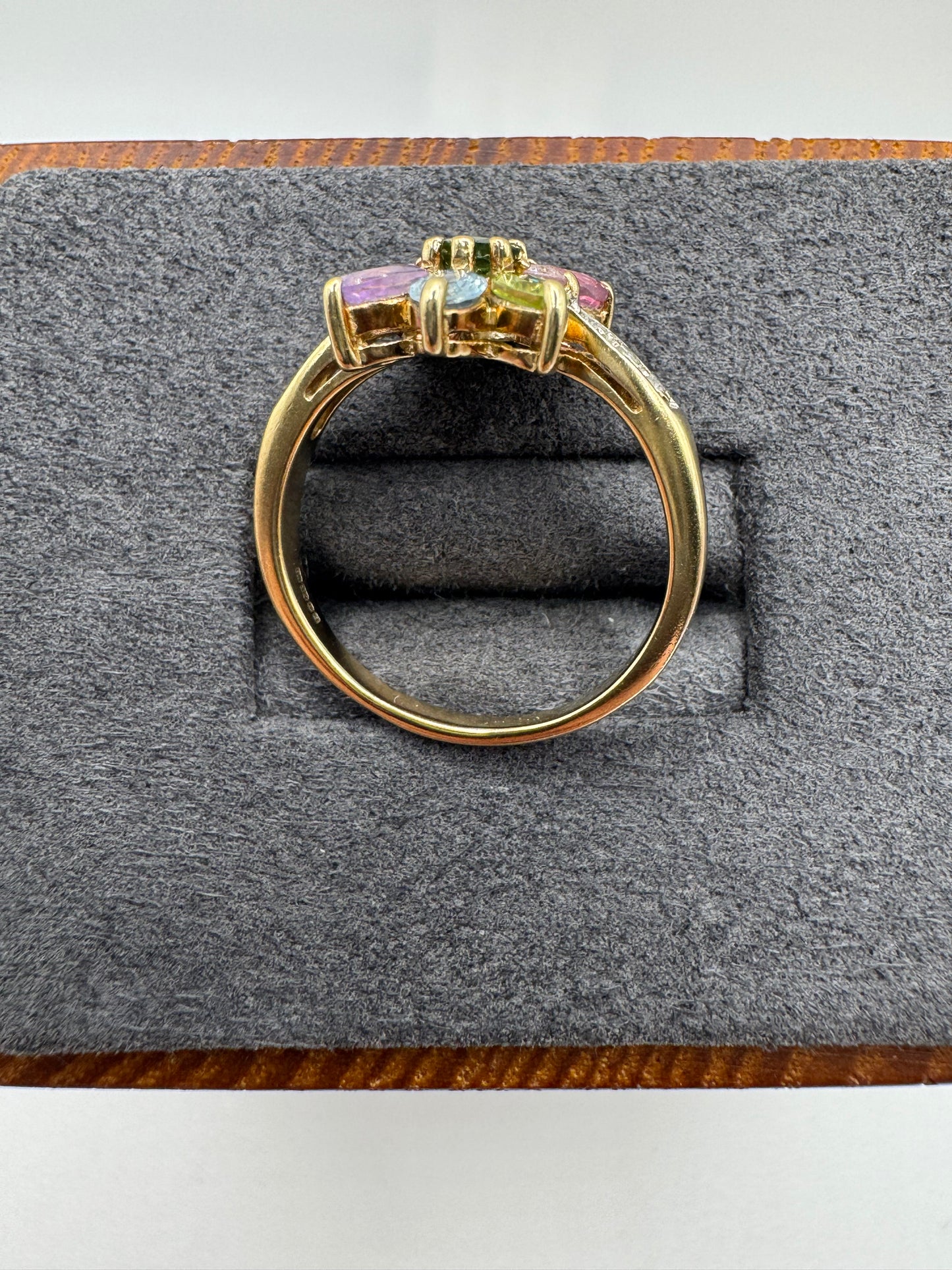 9ct gold multi-coloured sapphire and diamond ring