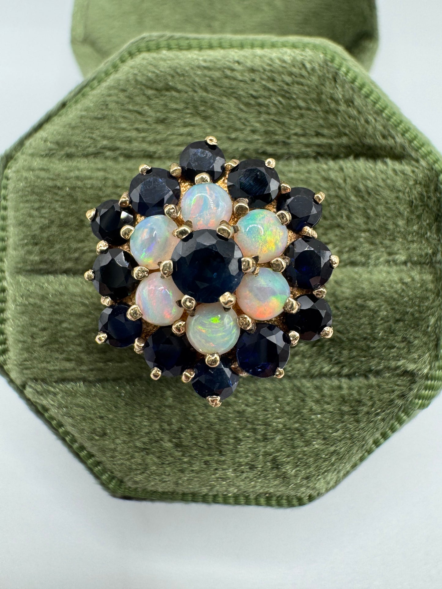 9ct gold opal and sapphire ring
