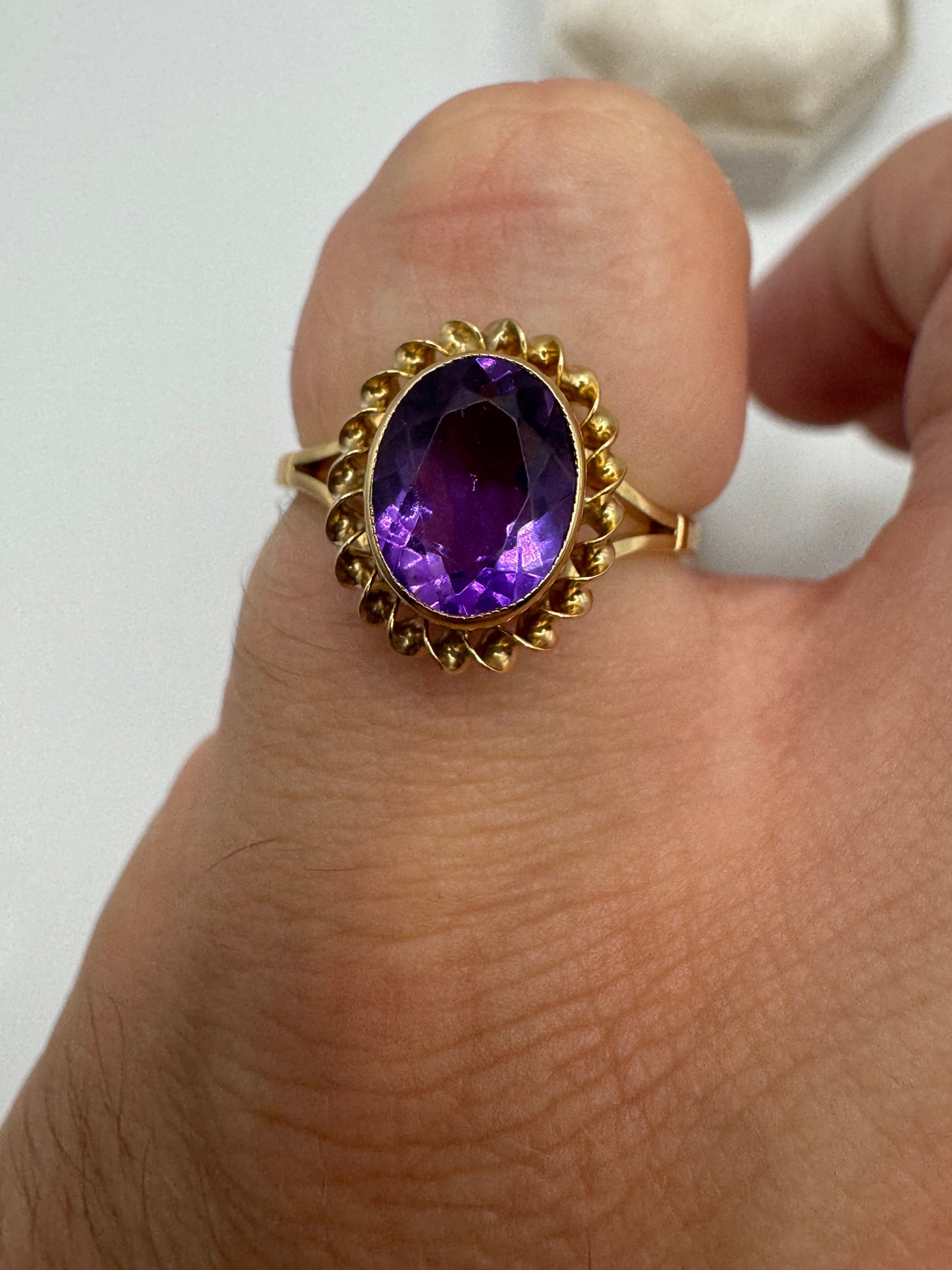 9ct gold amethyst ring
