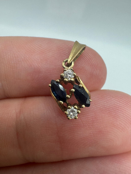 9ct gold sapphire and diamond pendant