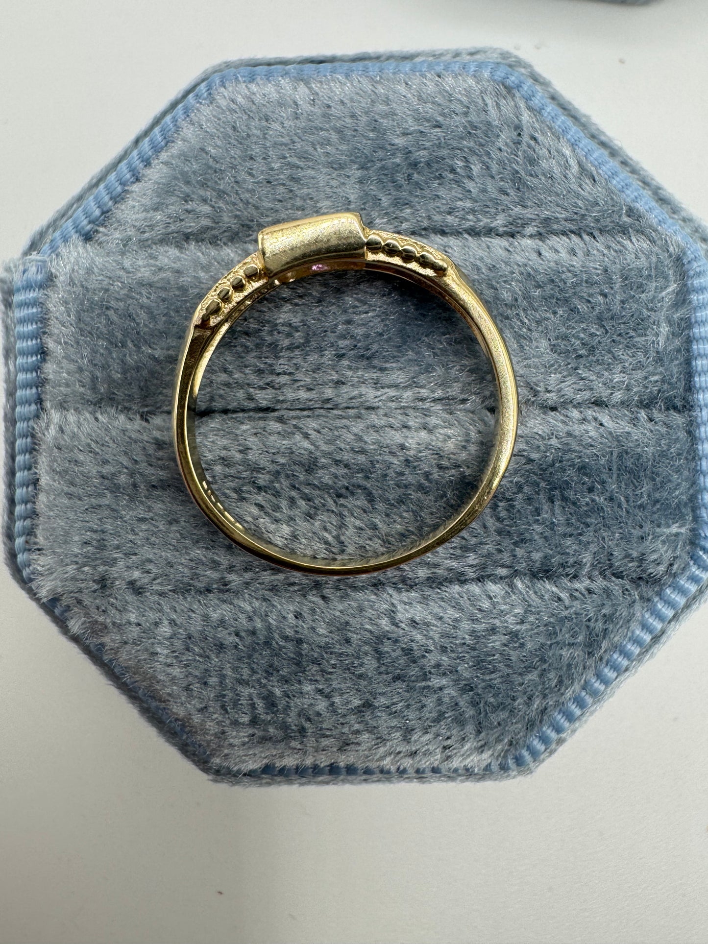 9ct gold 5 stone amethyst gypsy ring
