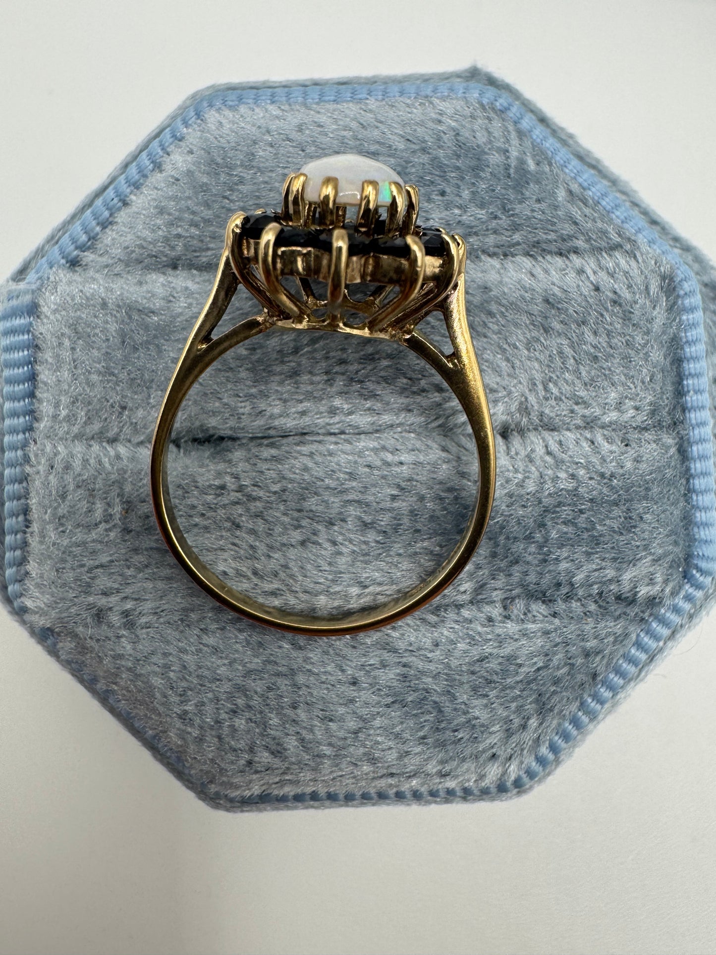 9ct gold opal and sapphire ring