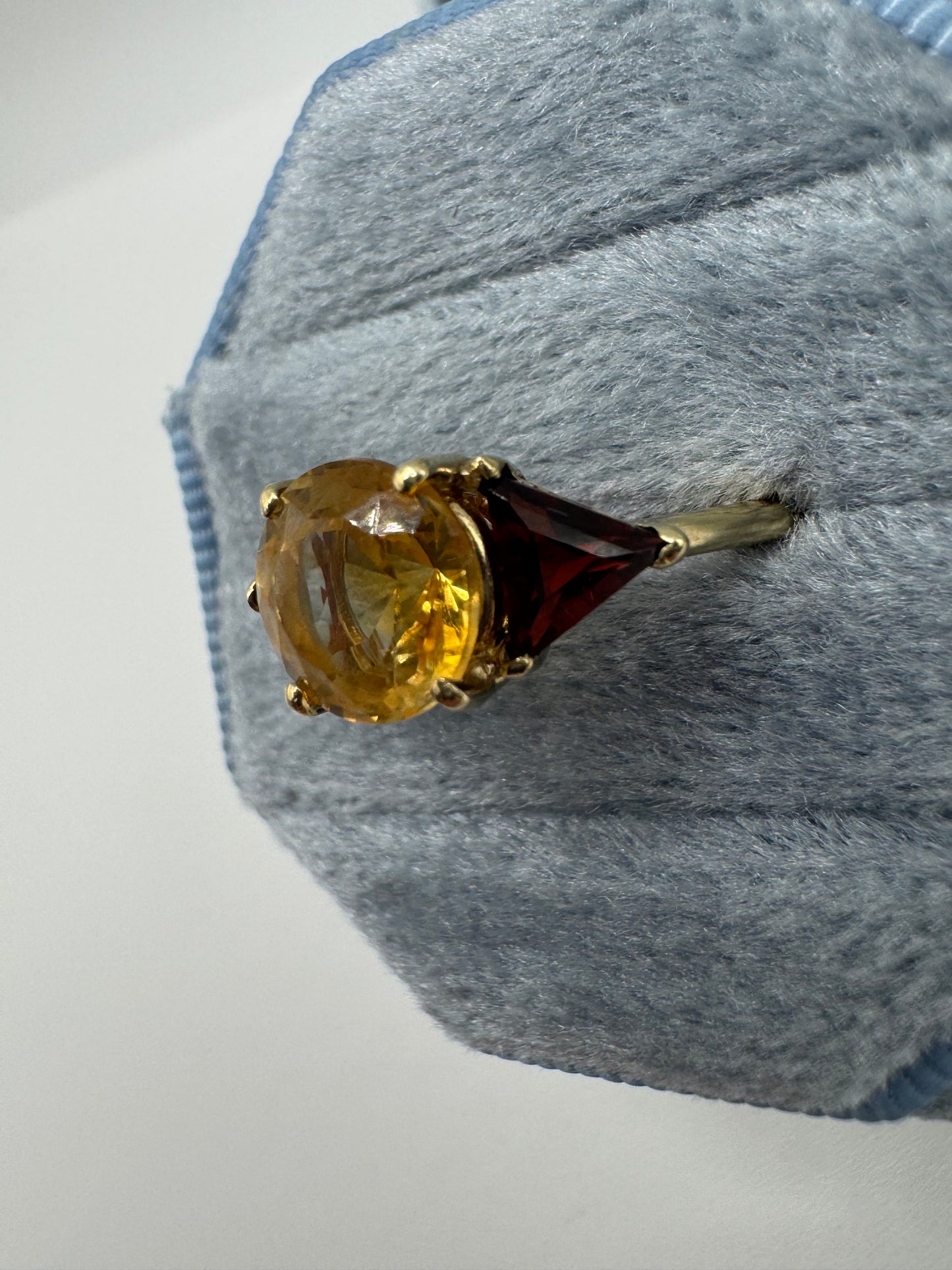 9ct gold citrine and garnet ring