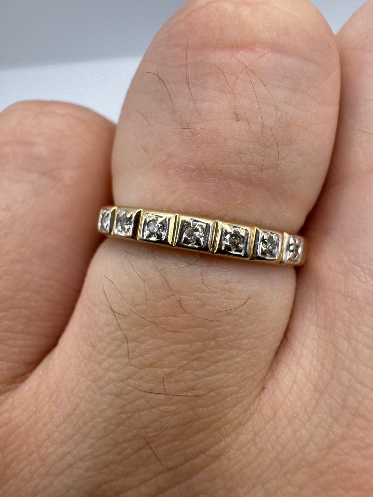 9ct gold diamond ring