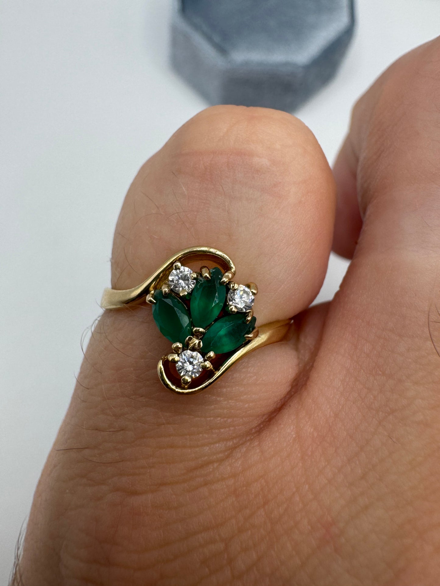 9ct gold emerald and cz ring