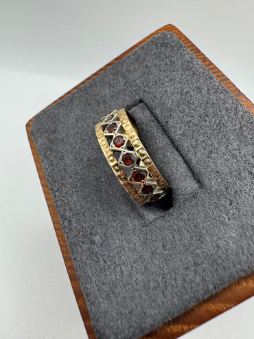 9ct gold garnet full eternity ring