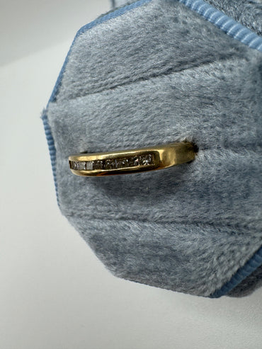 9ct gold diamond ring