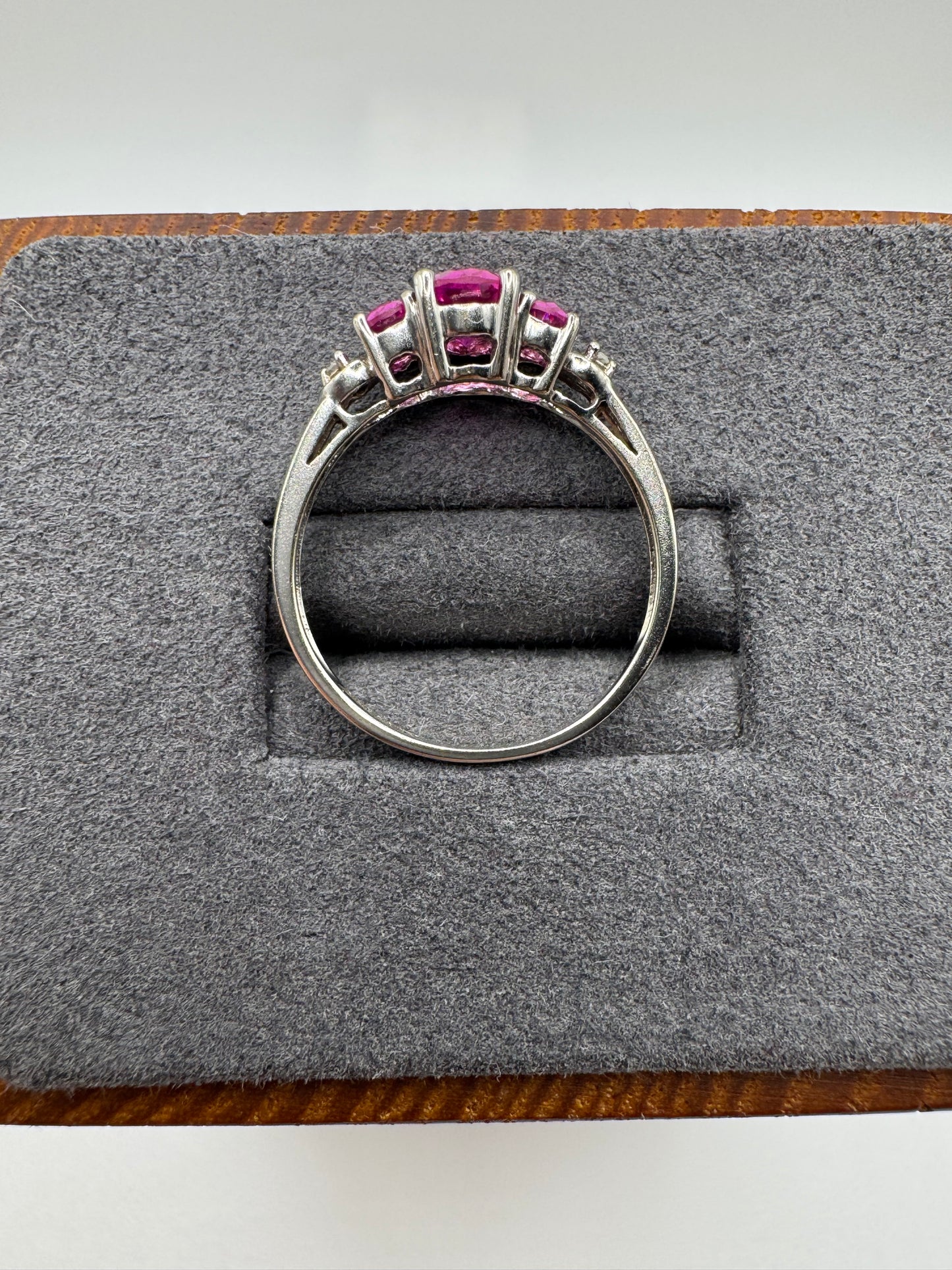 9ct white gold pink topaz and diamond ring
